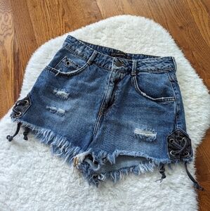 ZARA denim shorts 24 /02